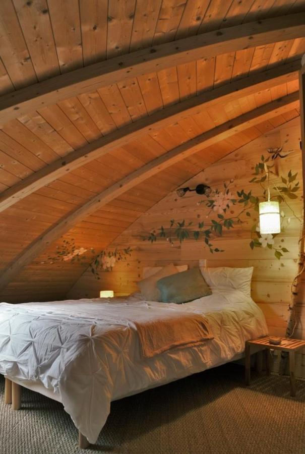 Au-Dela des Nuages, Maison d'hôtes insolite&SPA Aubessagne Exterior foto